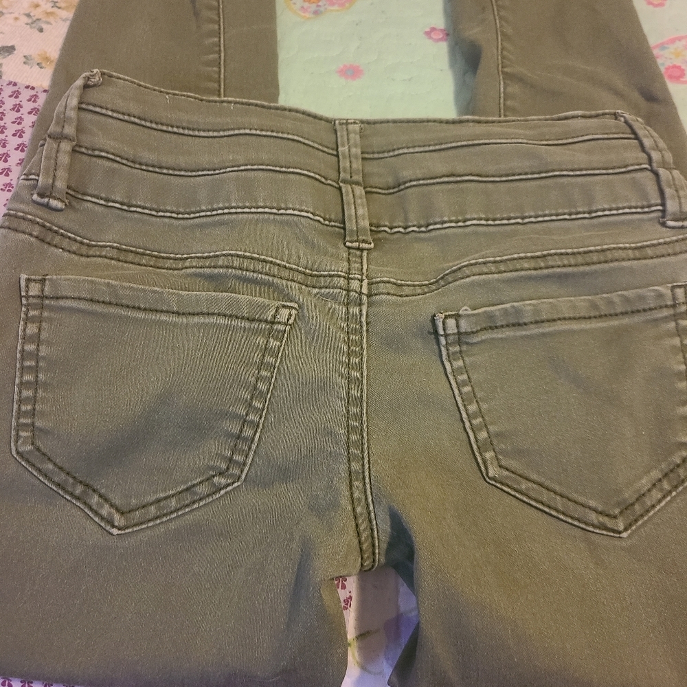 Mudd girls olive pants size 10